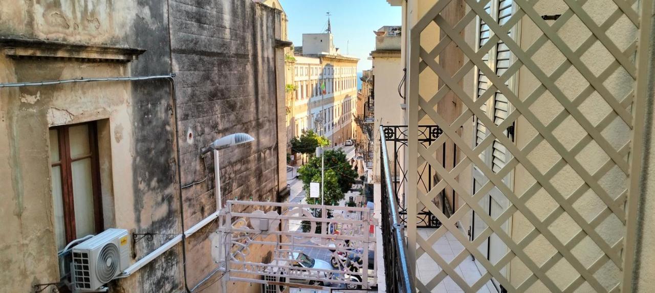 Bed and Breakfast Le Vie Del Centro Sciacca Exterior foto
