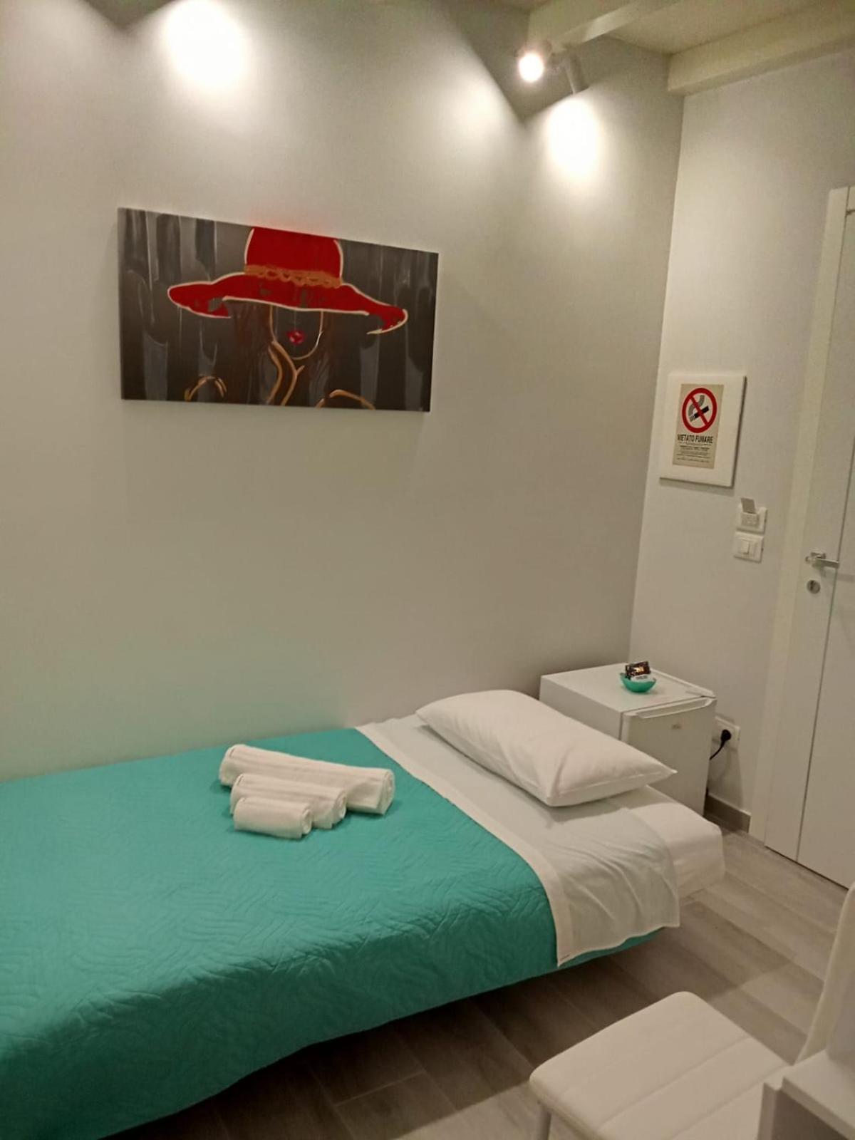 Bed and Breakfast Le Vie Del Centro Sciacca Exterior foto
